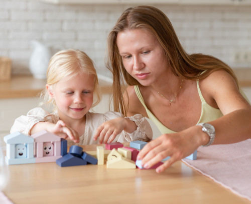 Wooden construction set "Colourful houses" 2